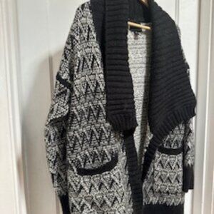 Cozy yet professional black & white cardigan